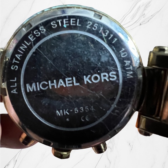 Michael Kors watch - Picture 3 of 3